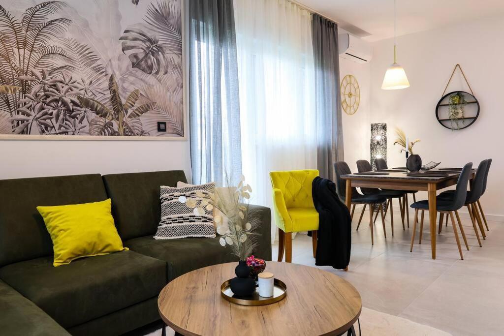 Grgic Apartments - Lux Apt2 - Free Parking ซาเกร็บ ภายนอก รูปภาพ