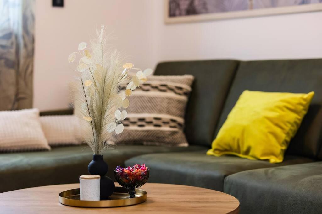 Grgic Apartments - Lux Apt2 - Free Parking ซาเกร็บ ภายนอก รูปภาพ