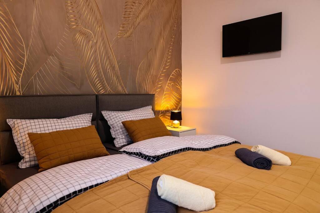 Grgic Apartments - Lux Apt2 - Free Parking ซาเกร็บ ภายนอก รูปภาพ