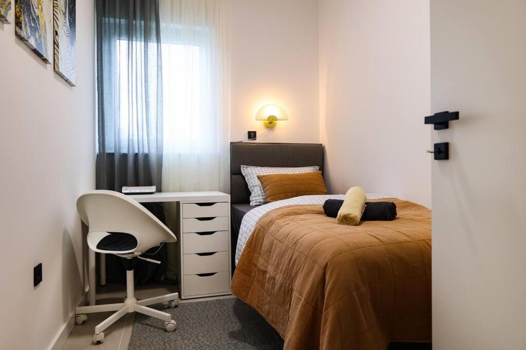 Grgic Apartments - Lux Apt2 - Free Parking ซาเกร็บ ภายนอก รูปภาพ